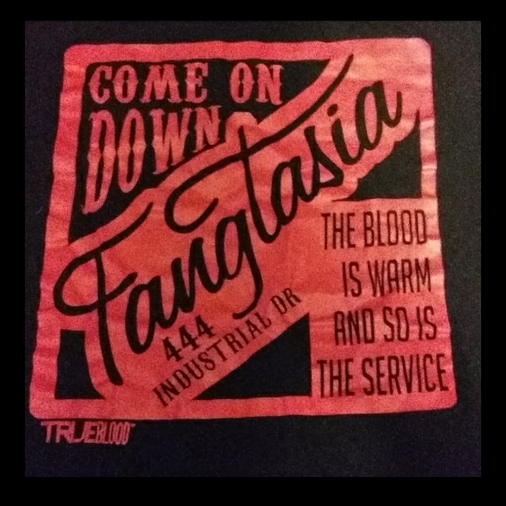 Fangtasia tee